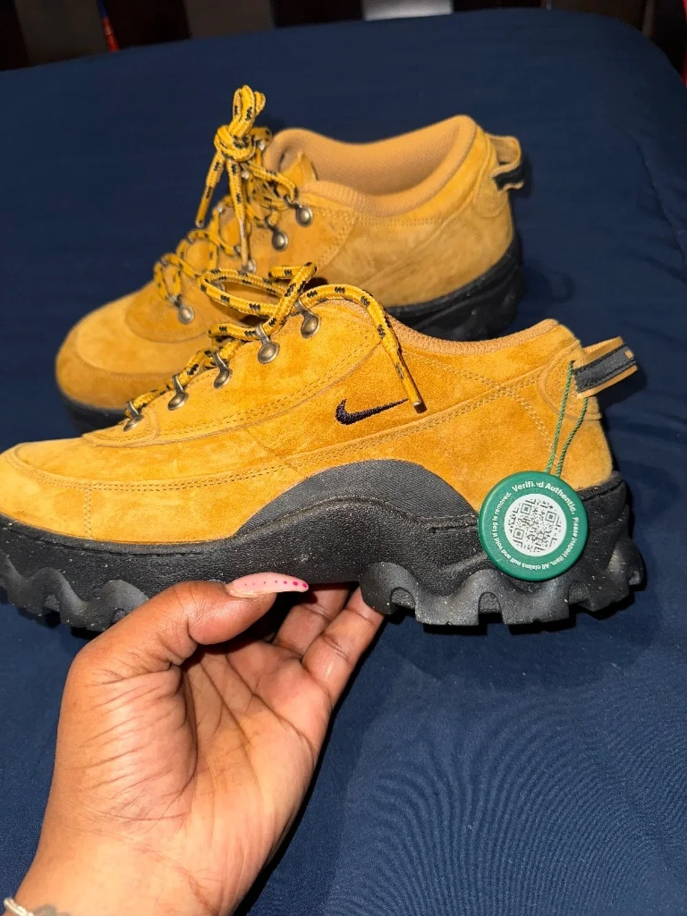 Nike Wmns Lahar Low 'Wheat'